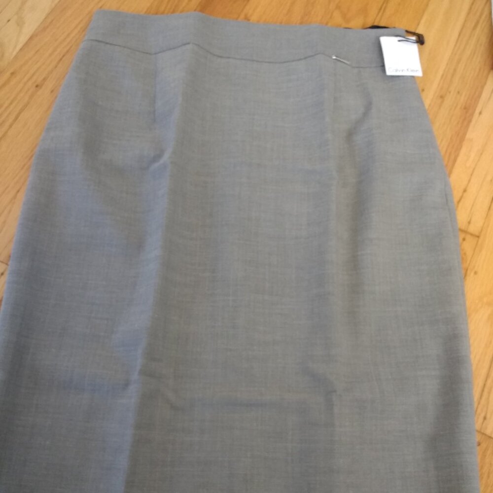 Calvin Klein Pencil Skirt (NEW)
